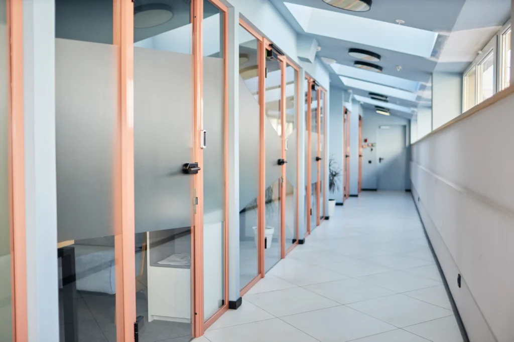 soundproof glass