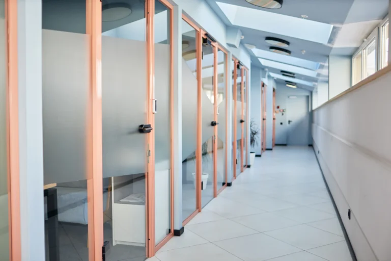 Soundproof Glass – Creating Quiet and Comfortable Homes & Offices